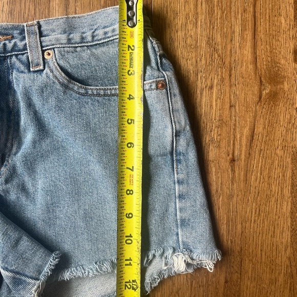 Vintage Guess Jean Short Cutoffs Women’s Sz 27 90’s Y2K Streetwear - Picture 7 of 7